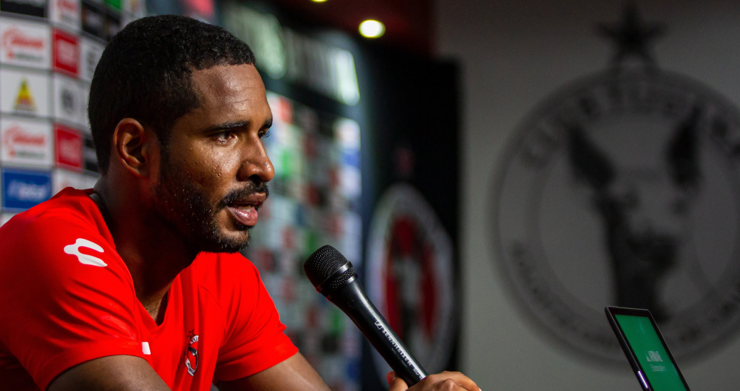El lateral colombiano del Club Tijuana Brayan Angulo sostuvo una videoconferencia previo al arranque de torneo frente a Tigres.