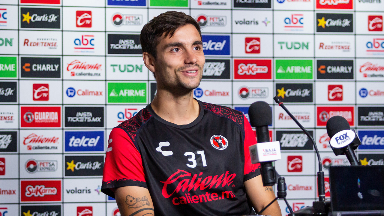 El defensa español de los Xoloitzcuintles sostuvo una conferencia de prensa previa al partido ante León.