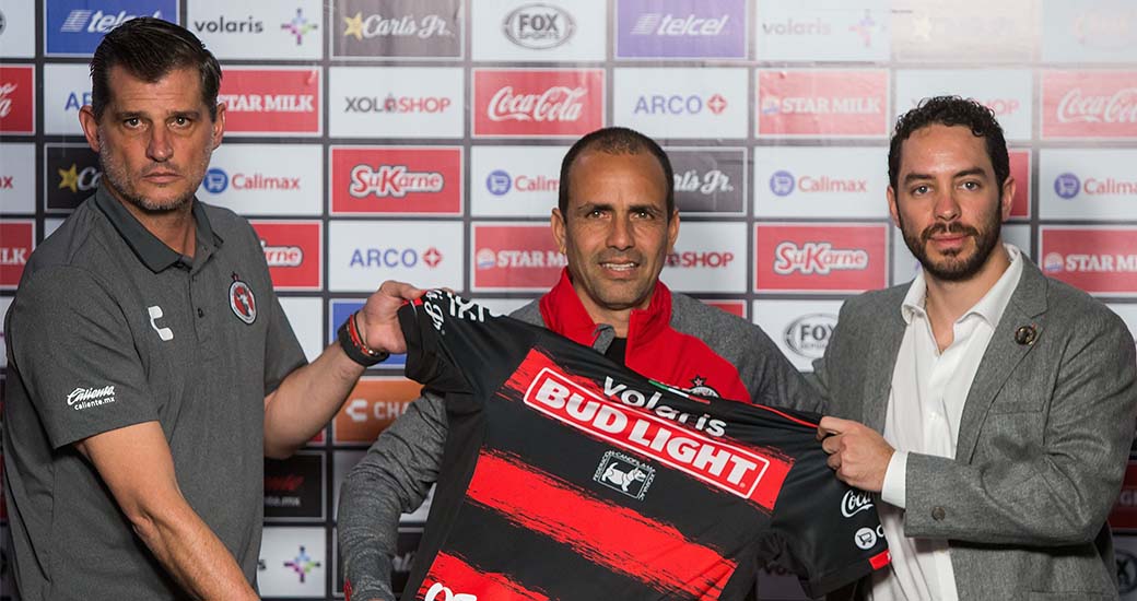 El estratega colombiano fue presentado como timonel del Club Tijuana.