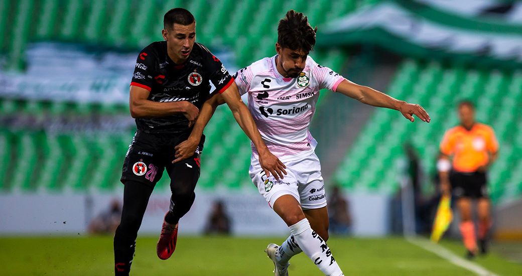 Club Santos Laguna 2-0 Club Tijuana Xoloitzcuintles de Caliente.