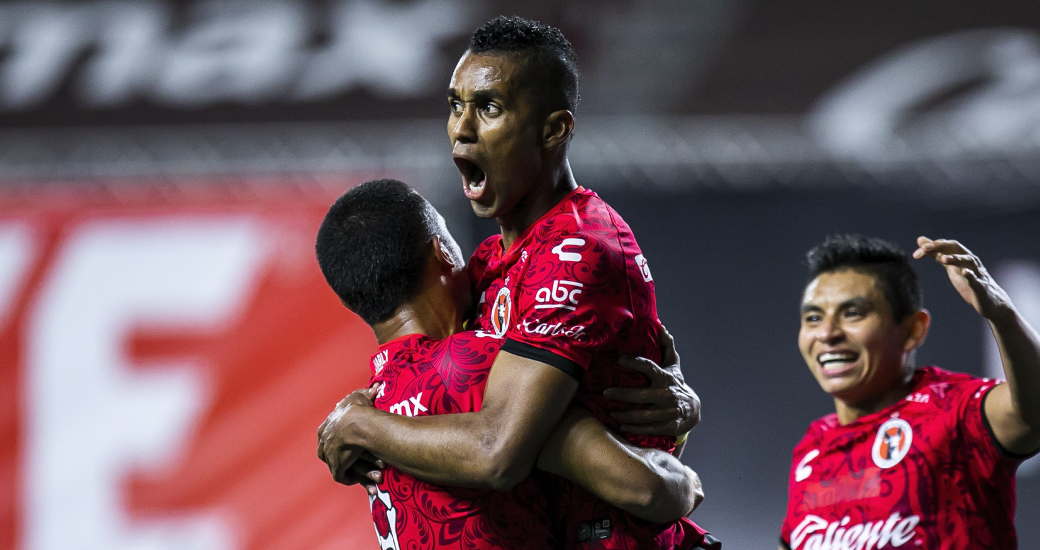 XOLOS SUMA SU SEGUNDO TRIUNFO AL HILO