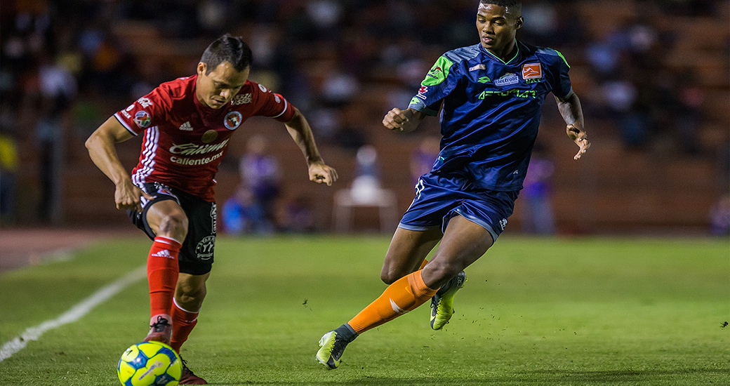 El único gol del partido lo marcó Henry Martín; Carlos Vargas, debutó con el primer equipo en COPA CORONA MX