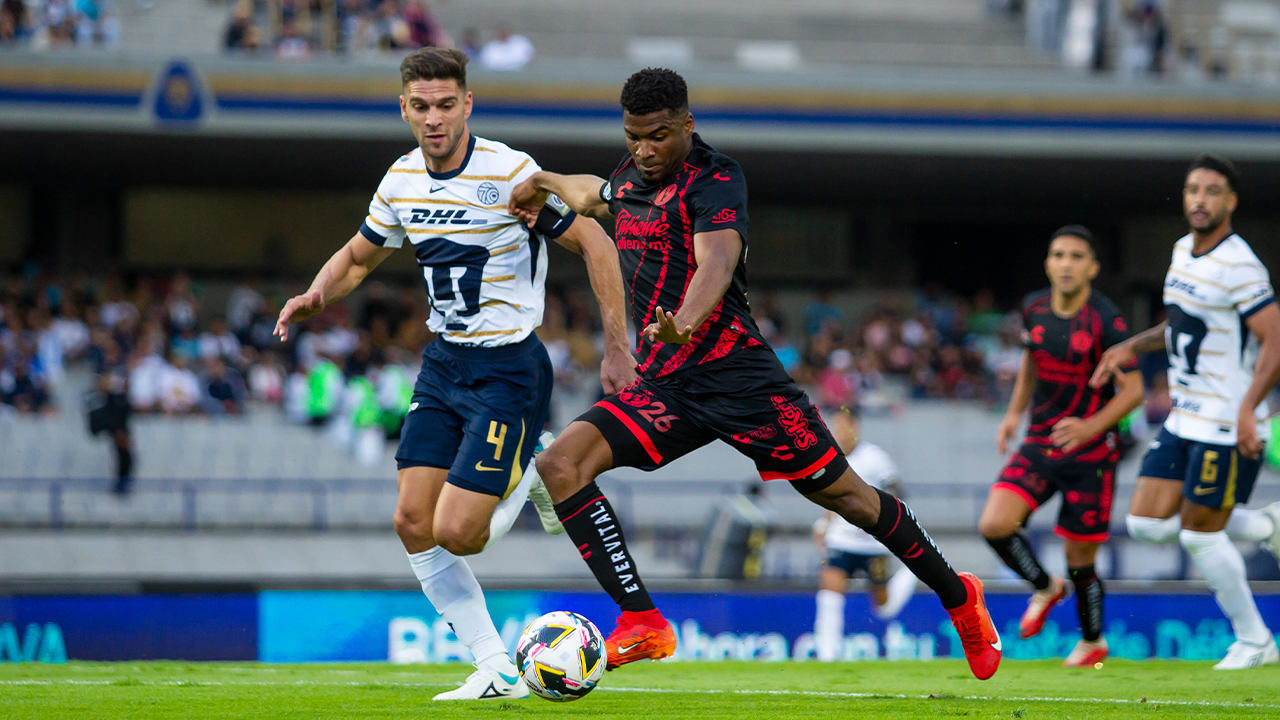 Los Xoloitzcuintles se midieron a los universitarios en la fecha 9.