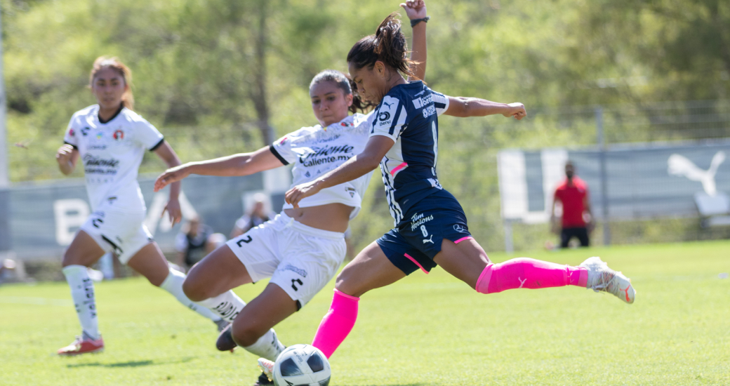 Las Xoloitzcuintles visitaron a las Rayadas en duelo correspondiente a la jornada 9 del Grita México A21.