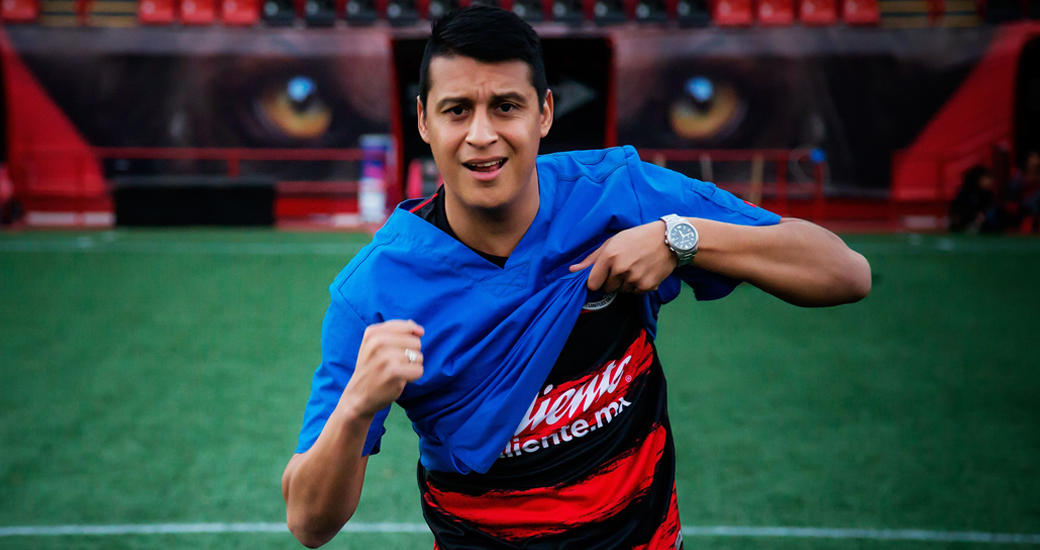 Alejandro López, canterano del Club Tijuana forjó una carrera como Odontólogo.