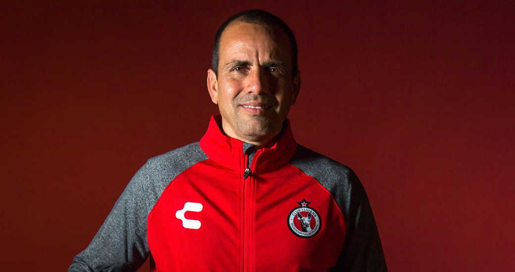 Descubre las referencias más curiosas del encantador de Perros