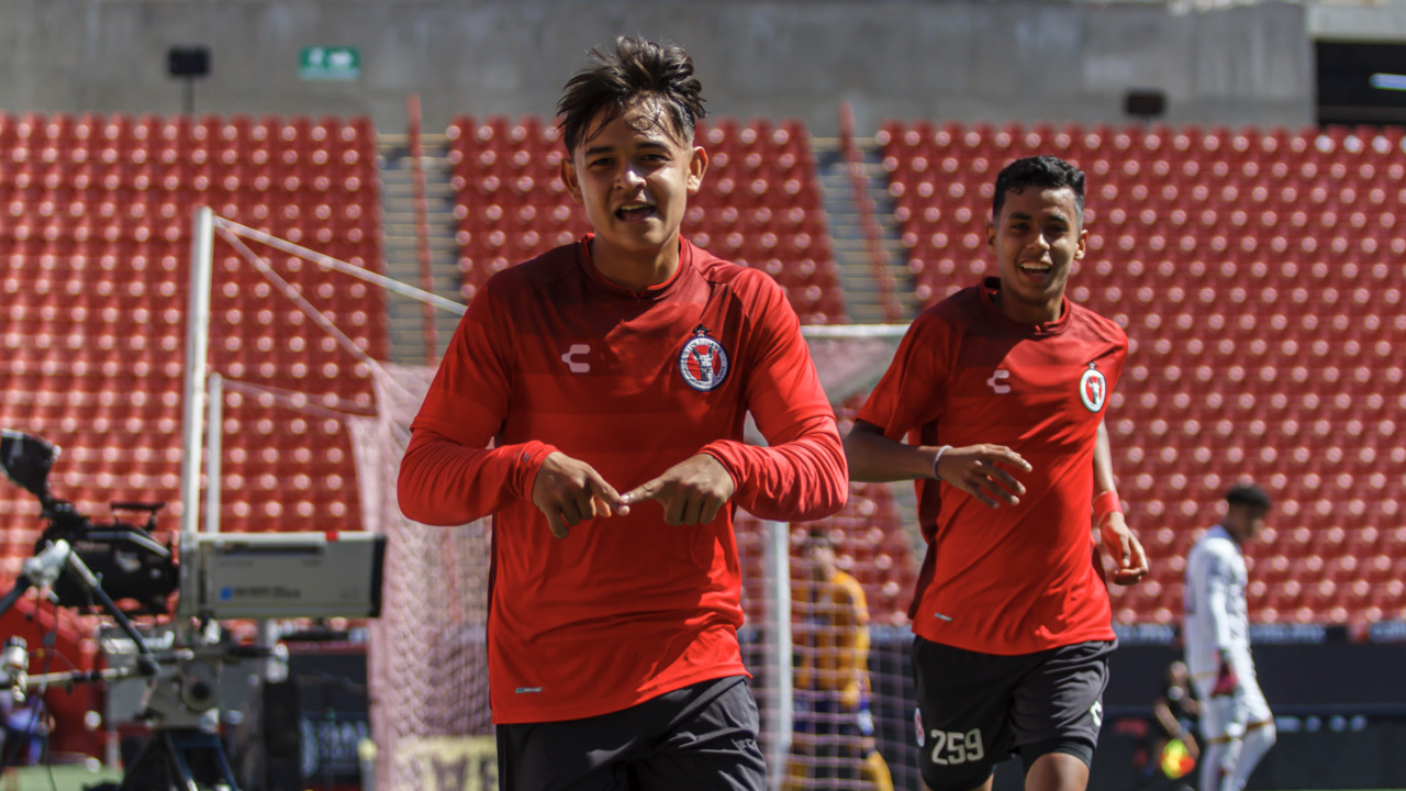 Las categorías juveniles de Xolos se enfrentaron a su similar de Atlético de San Luis en la frontera.