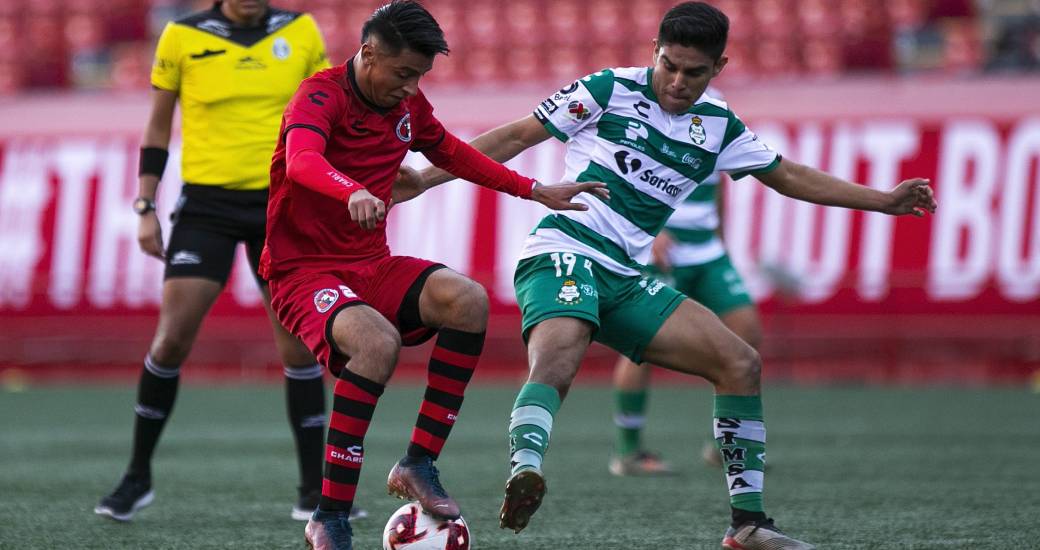 El equipo Sub17 ganó 4-3, en tanto, la Sub20 superó 2-0 a sus similares del Club Santos Laguna