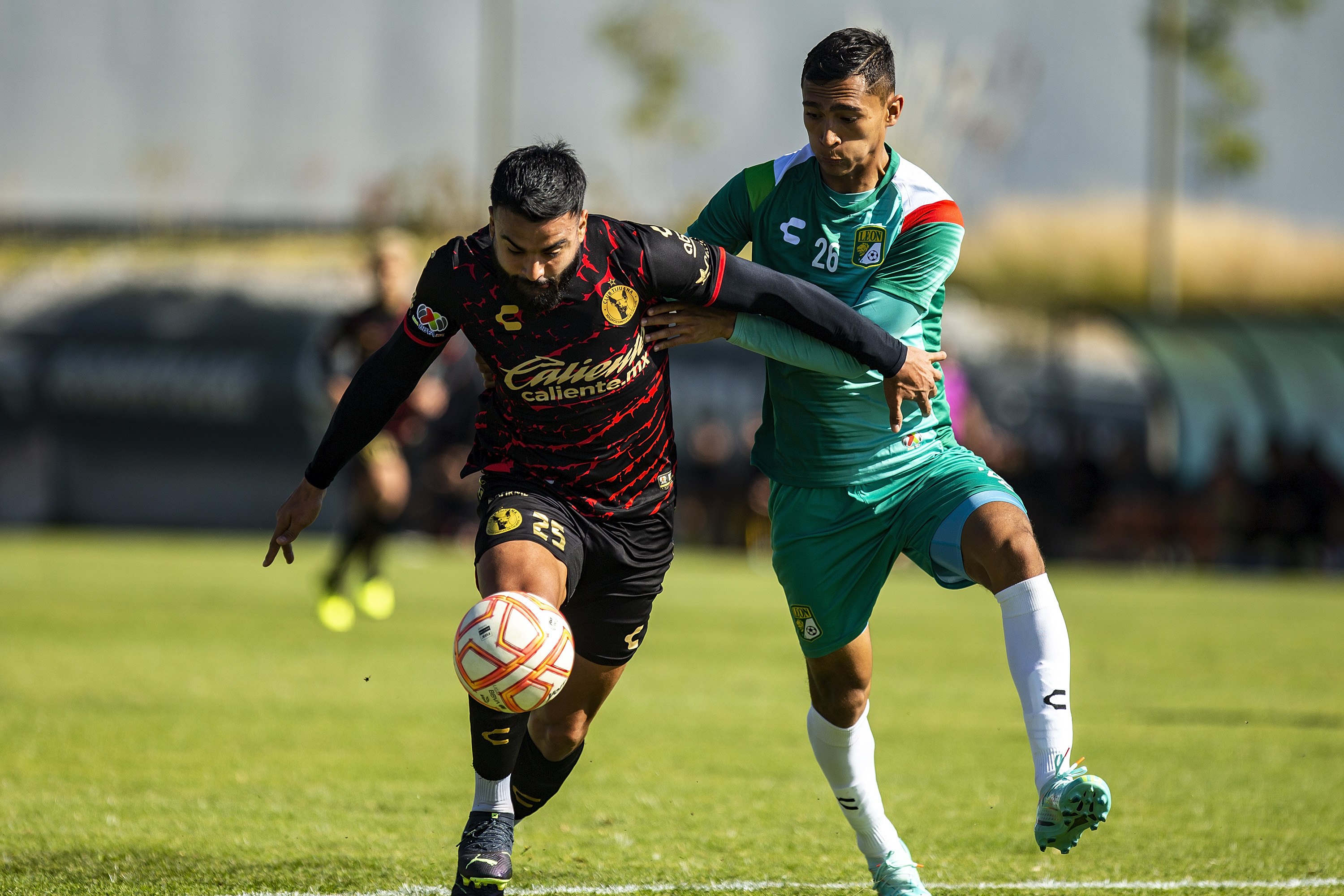 Los canes aztecas se midieron ante los panzas verdes en La Esmeralda.