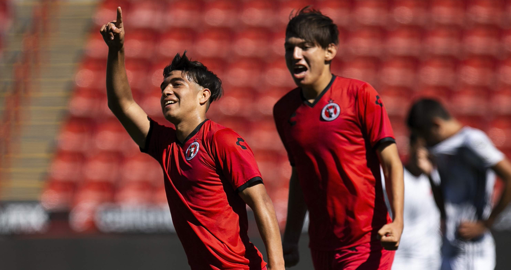 El equipo Sub17 ganó 2-1, en tanto la división Sub20 superó 1-0 a su similar de Zorros