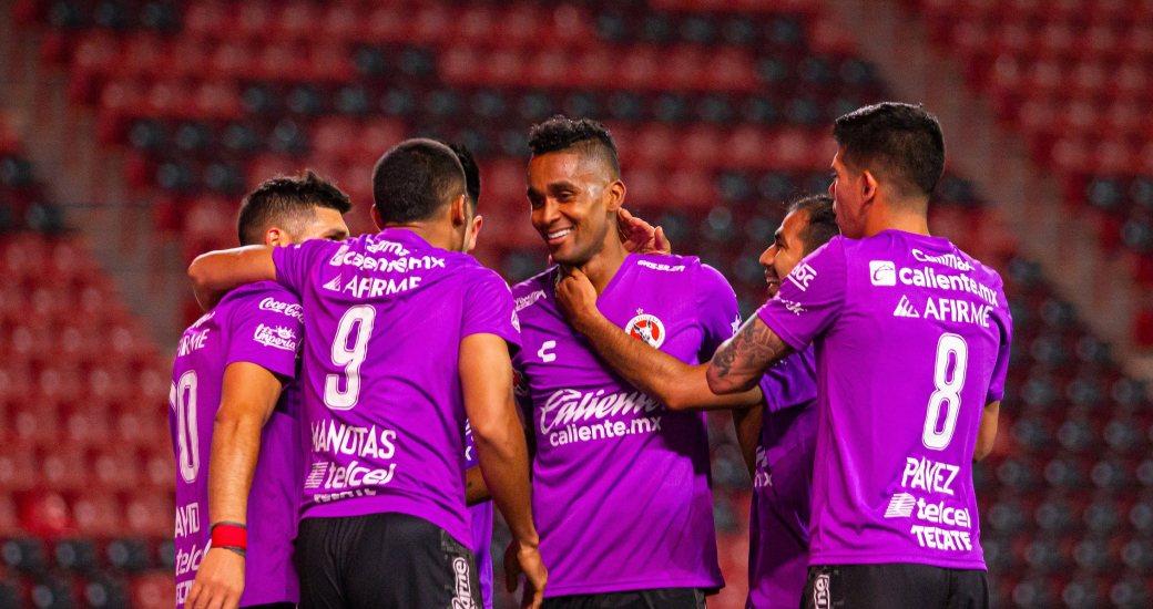 XOLOS ASPIRA A PUESTOS DE LIGUILLA