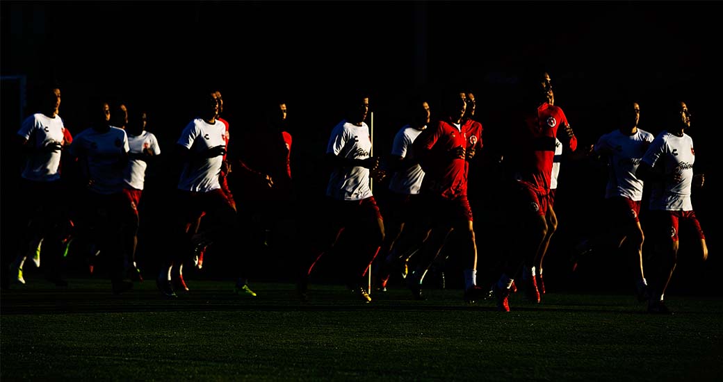 El defensa Michael Orozco estuvo ausente en la práctica tras ser convocado a la Selección de Estados Unidos.