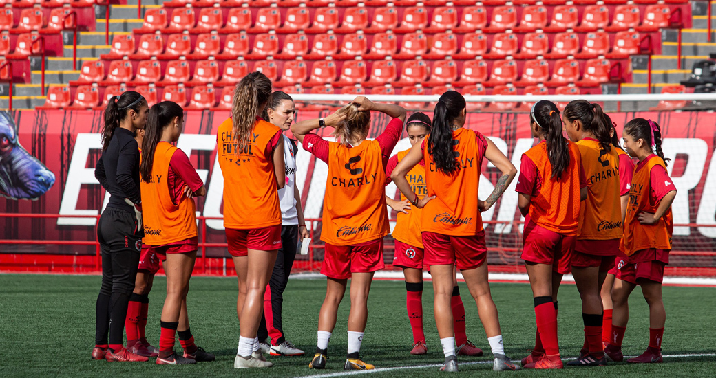 Las Xoloitzcuintles recibirán a su similar de Atlas