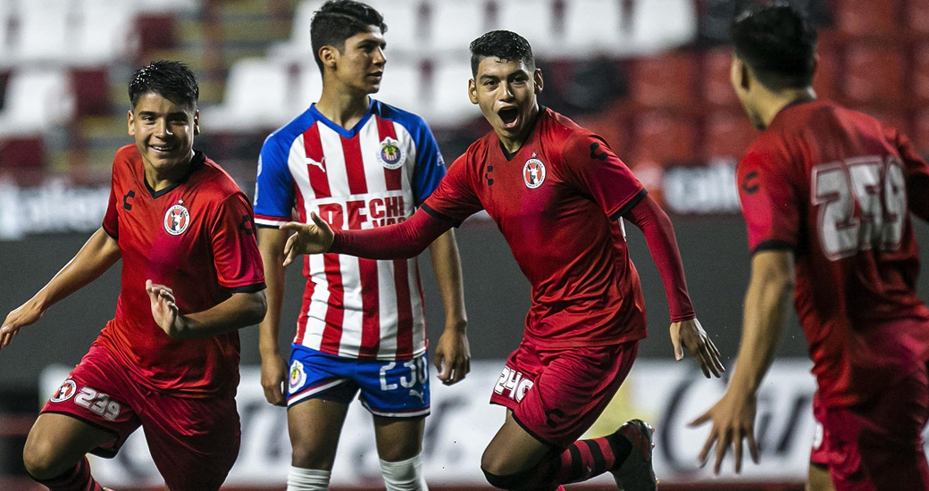 Club Tijuana 1-0 CD Guadalajara, LIGA MX-Apertura 2019, Semifinal-Ida, Estadio Caliente