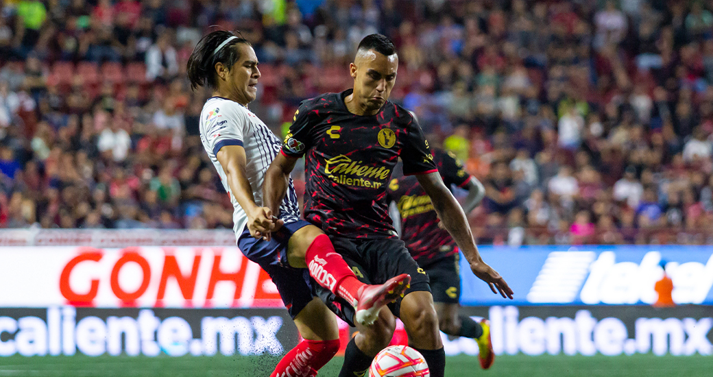 Los Xoloitzcuintles recibieron a los Rayados en el Estadio Caliente.