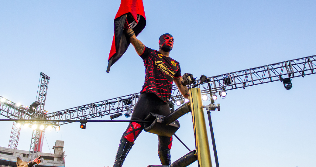 En el marco de la Triplemanía se presentó el nuevo jersey de Xolos en el Estadio Caliente.