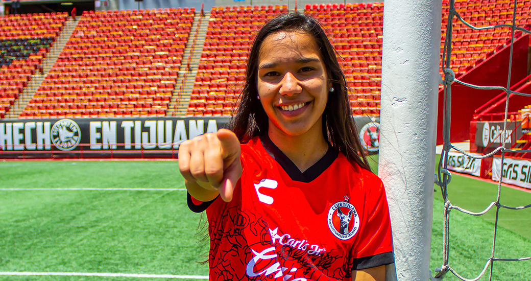 La mediocampista venezolana llega a la frontera para reforzar al Club Tijuana Femenil
