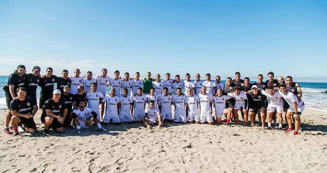 Qué mejor concluir el arduo trabajo de diez días, que con más trabajo pero con una fuerte dosis de carcajadas