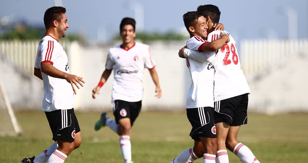 El equipo llega como líder a la Fiesta Grande. La Sub20 igualó a un tanto.