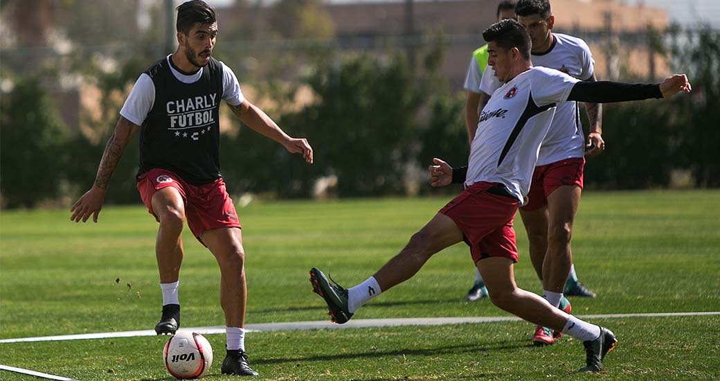 Los Canes Aztecas realizaron una práctica matutina en el Mictlán