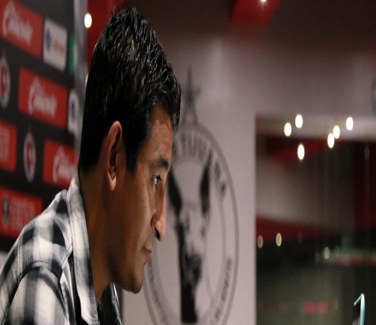 ALFREDO MORENO CHATS ON TWITTER