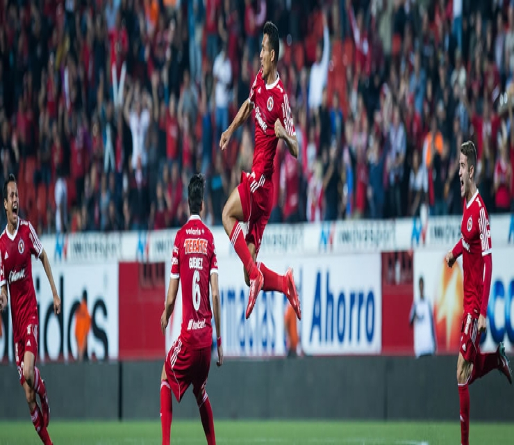 XOLOITZCUINTLES PITCH SHUTOUT