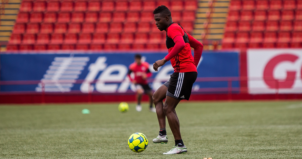 El mediocampista colombiano espera brindarse al máximo con el Club Tijuana en el Clausura 2017