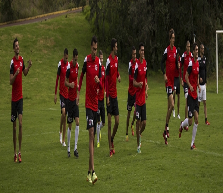 XOLOITZCUINTLES PREPARE FOR MORELIA