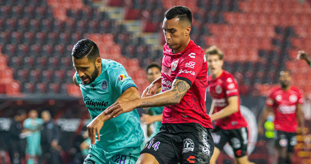 MAURO MANOTAS Y FIDEL MARTÍNEZ ANOTARON EN EL REVÉS DE 3-2 ANTE MAZATLÁN. F.C.