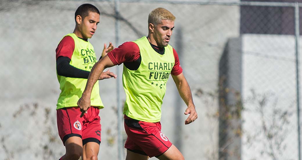 El mediocampista y el defensor Damián Pérez, vaticinaron un duelo aguerrido ante Rayados