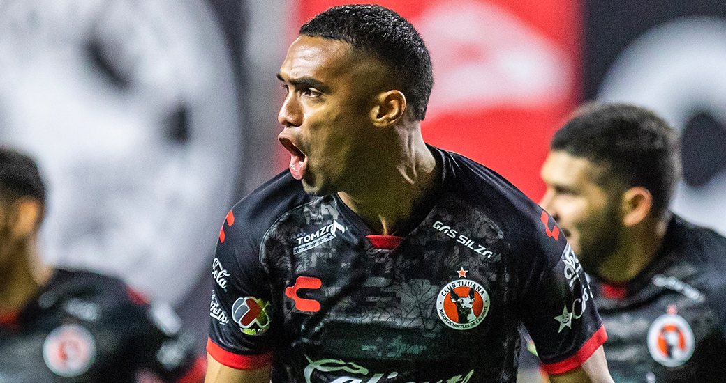 MAURO MANOTAS Y FABIAN CASTILLO FUERON LOS AUTORES DEL 2-0 ANTE LA FIERA