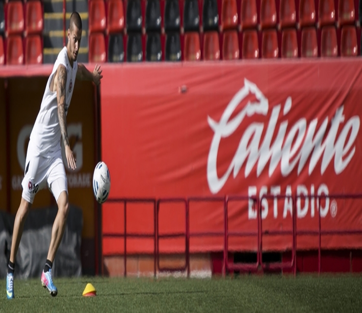 LOOKING TO KEEP RHYTHM